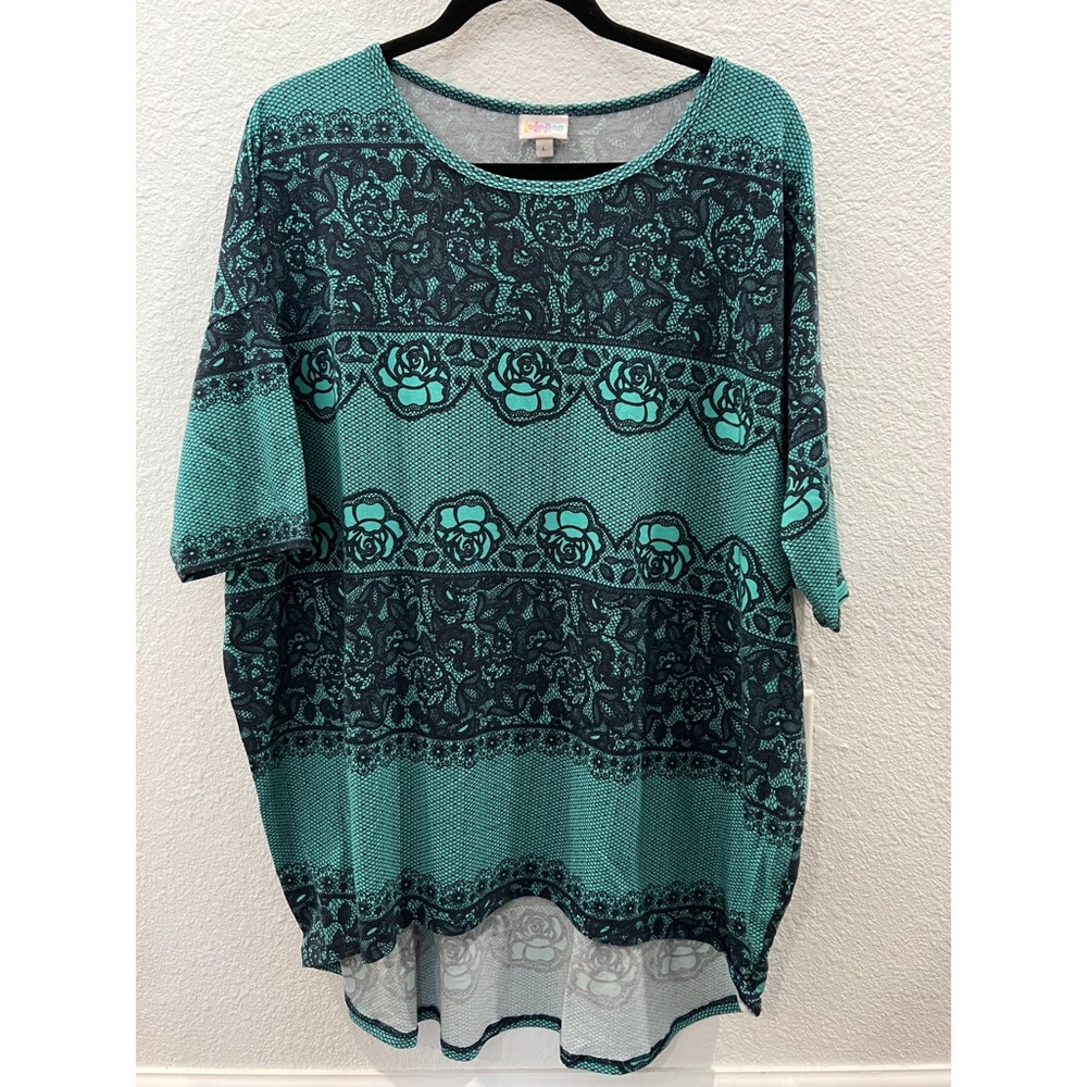 Large LuLaRoe Irma top